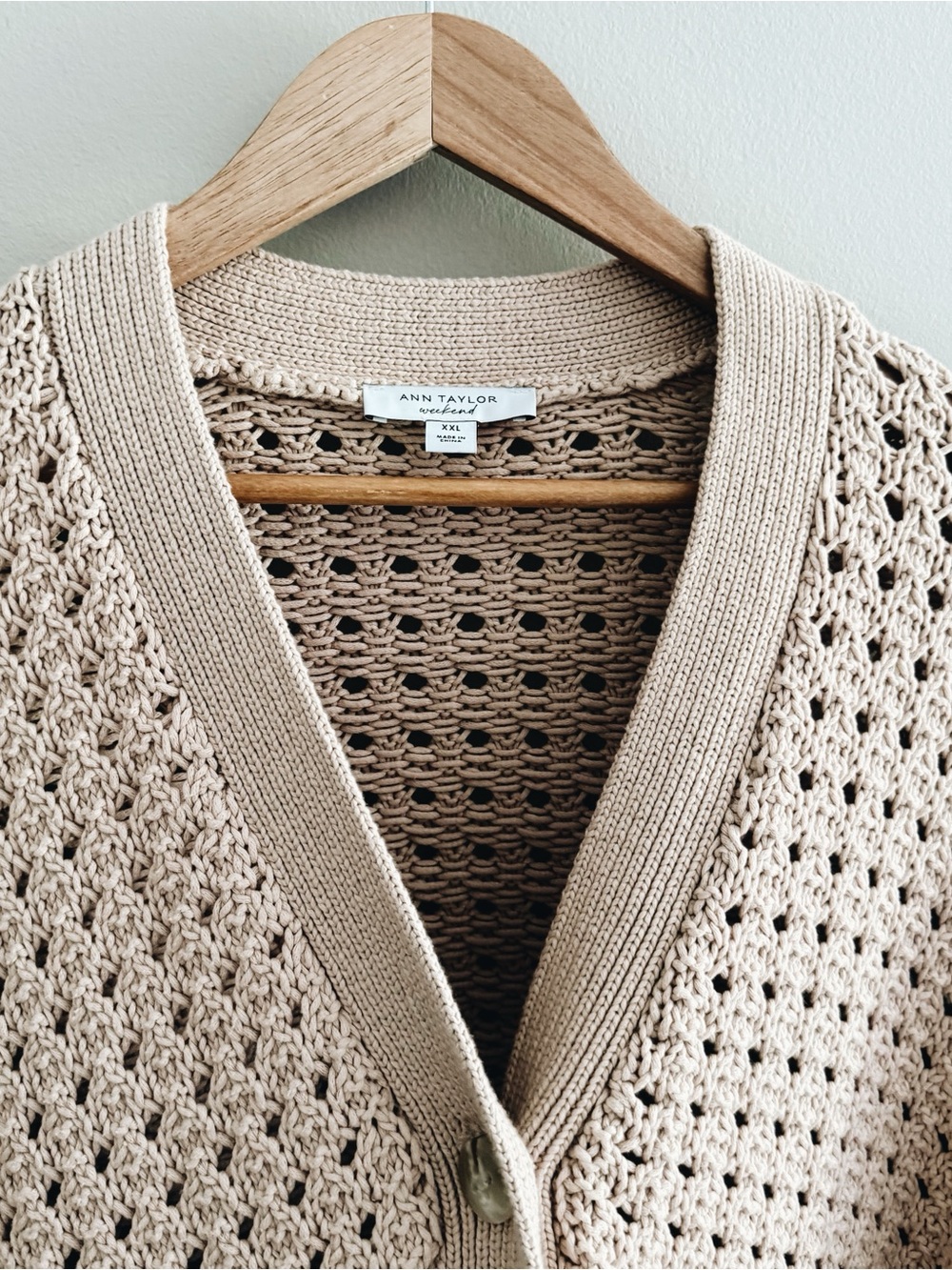 Ann Taylor Cozy Women's Open-Knit Tan Button Relaxed Fit Cardigan Sweater XXL - Picture 2 of 5